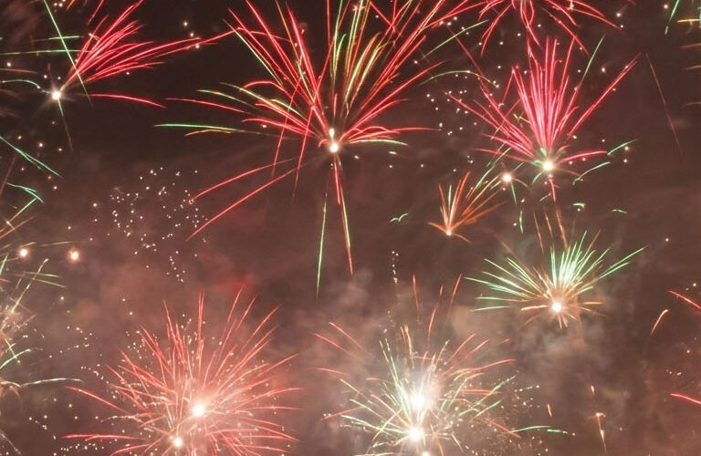Langit Sunyi, Hati Bersama: Makna di Balik Larangan Kembang Api Tahun Baru 2026