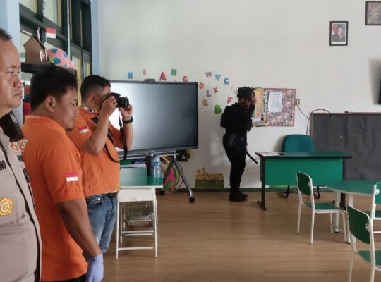 Pelacakan Digital Usai Teror: Polisi Dalami Keterangan Pemilik Email dan Jaring Pasangannya